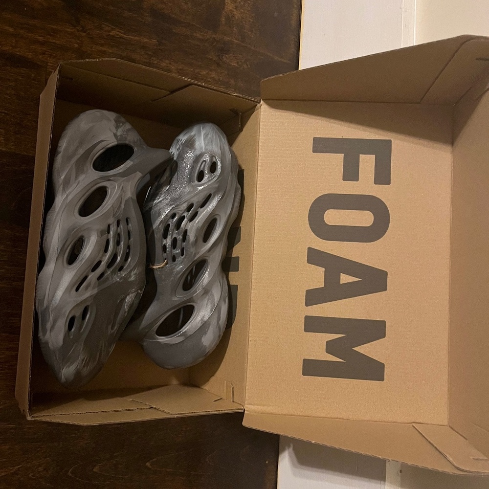 Yeezy foam runner